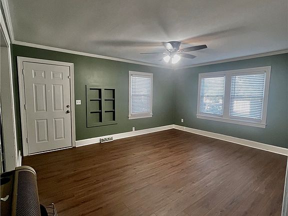 2nd image of 301 Edgewood Ave