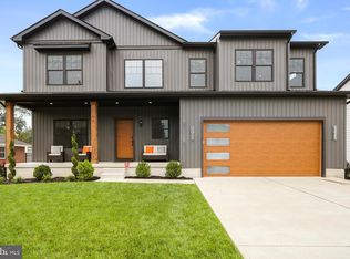 17 Bishop Ave, Berlin, NJ 08009
