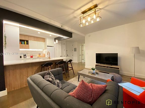 4th image of 125 Borinquen Pl #234