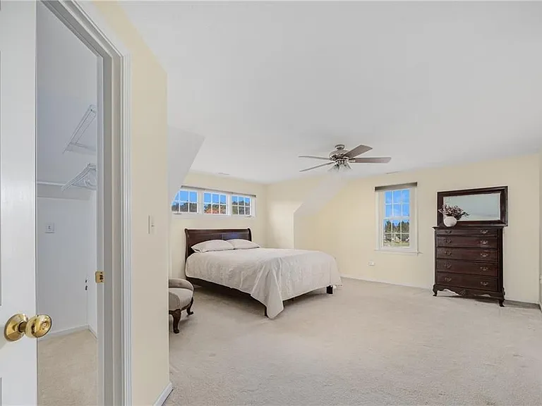 318 Sutton St — Photo 21