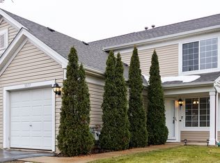 3077 Impressions Dr, Lake In The Hills, IL 60156