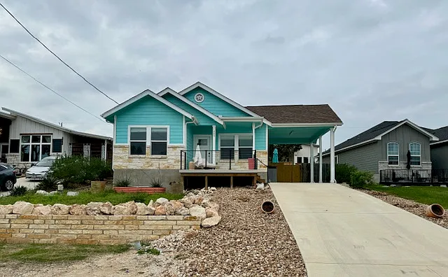 1285 Live Oak Dr — Photo 3