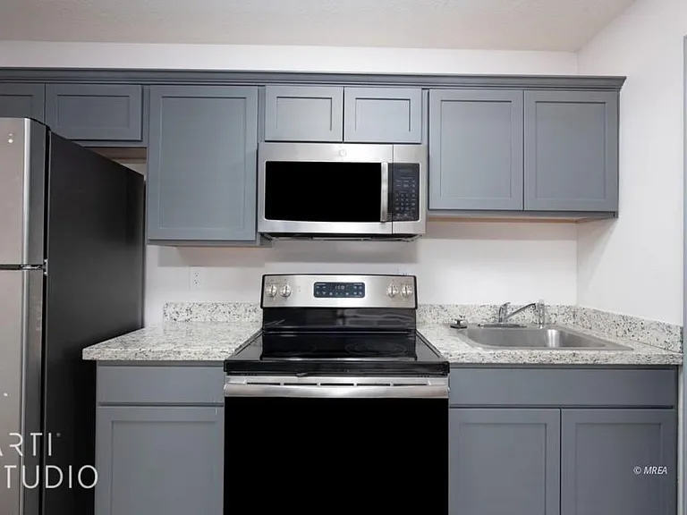 100 Pulsipher Ln #6201 — Photo 3