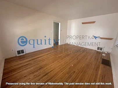 516 E 4th Ave — Photo 2