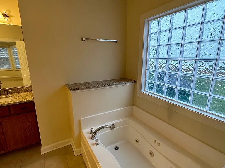 14810 Provence Ln — Photo 25