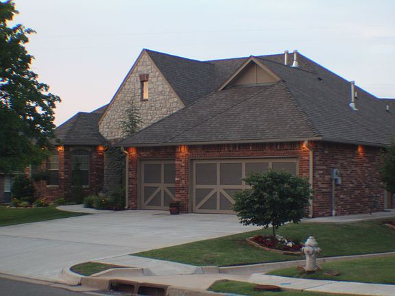 2nd image of 2711 Ashe Creek Dr