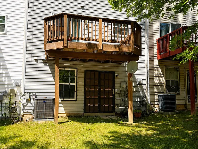8809 Francisco Ct — Photo 19