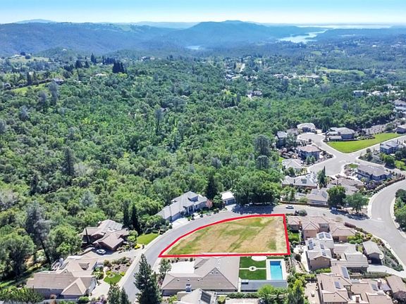3rd image of 1540 Ridgeview Cir