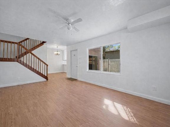 3rd image of 1945 Stratford Way