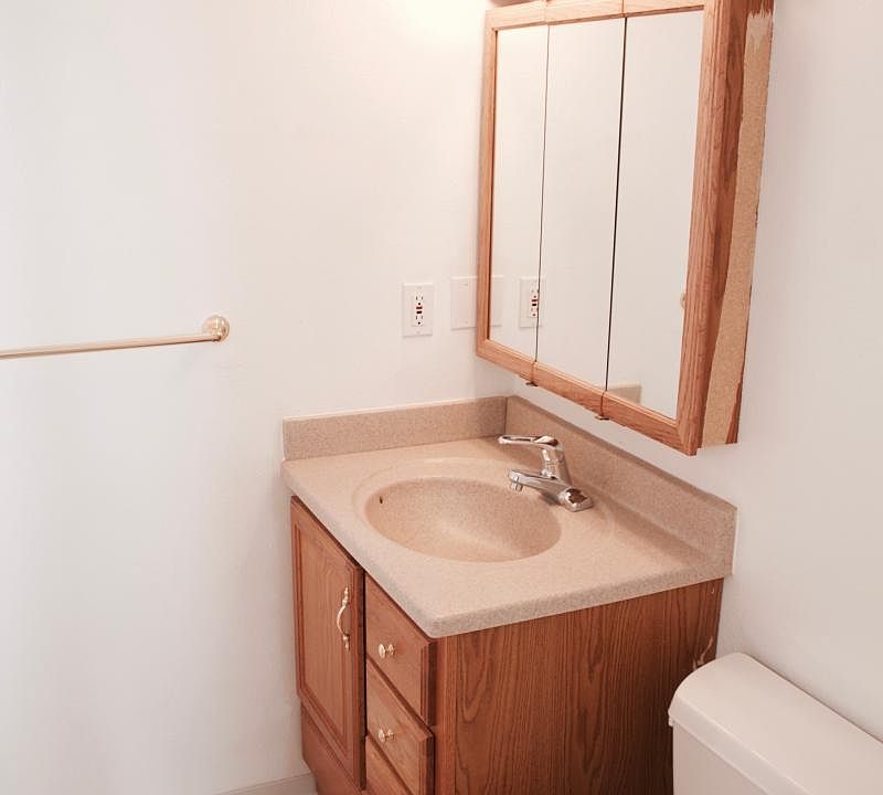 Entry level bath