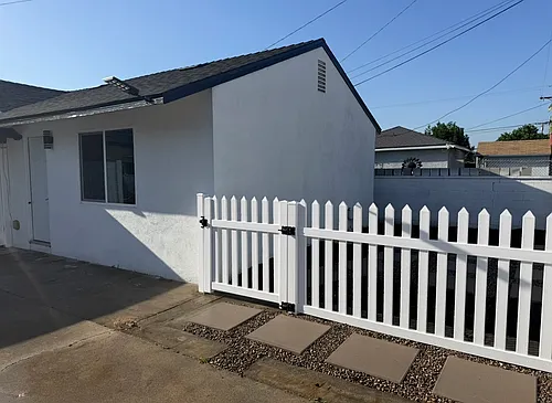 808 S 10th St Photo 1