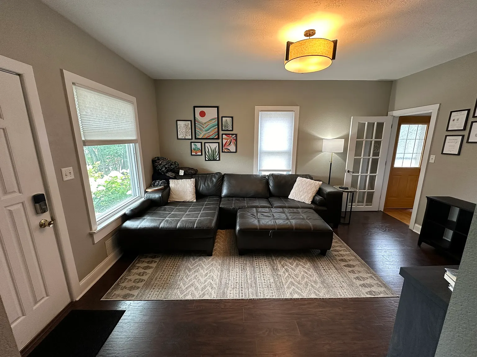 3 bed, 1405 sqft, $2,000 — Photo 4