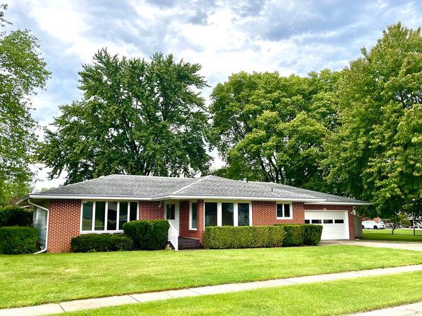 227 S 6th St, Hennepin, IL 61327