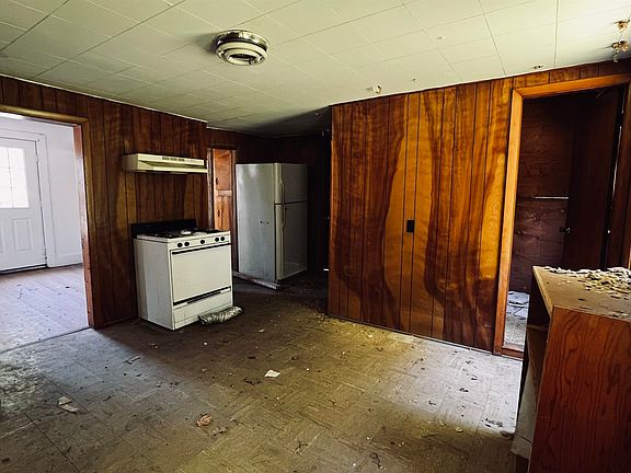 4th image of 51 Harrison Avenue