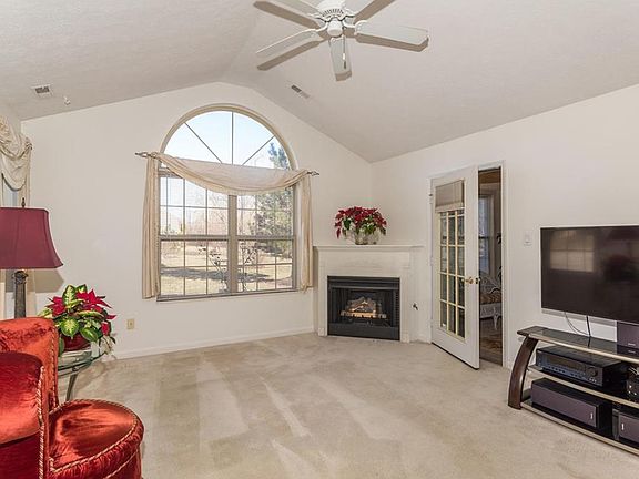 3rd image of 4727 Bridgefield Dr #0