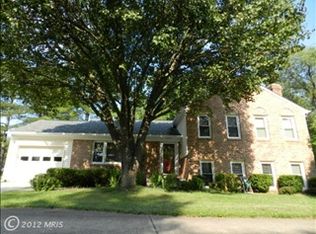 12033 Forbes Glen Dr, Herndon, VA 20170