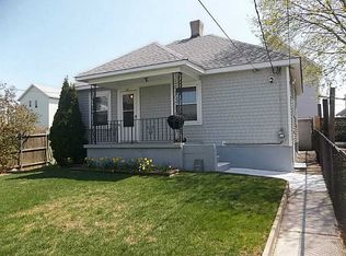 111 Columbine Ave, Pawtucket, RI 02861