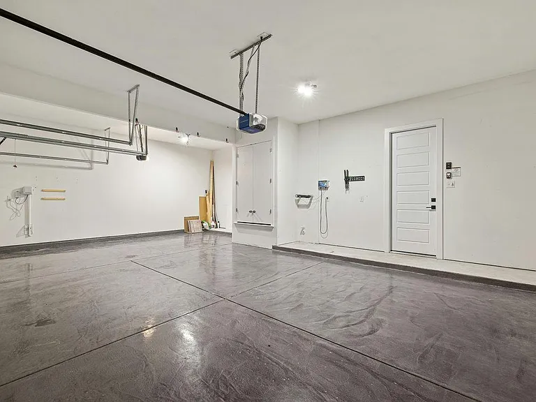 5604 Anaheim Ave — Photo 32