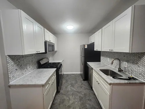 149 Main St #15E Photo 1