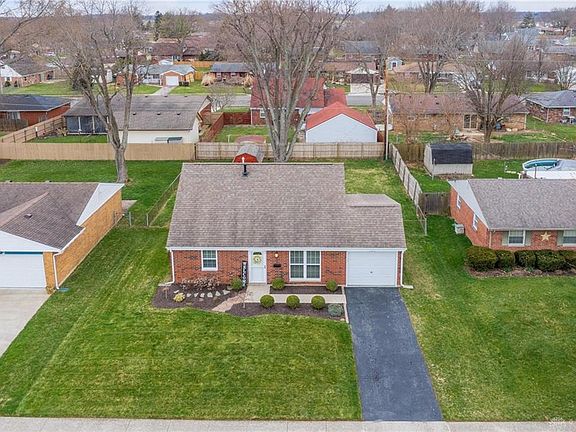 3rd image of 658 Wisconsin Dr