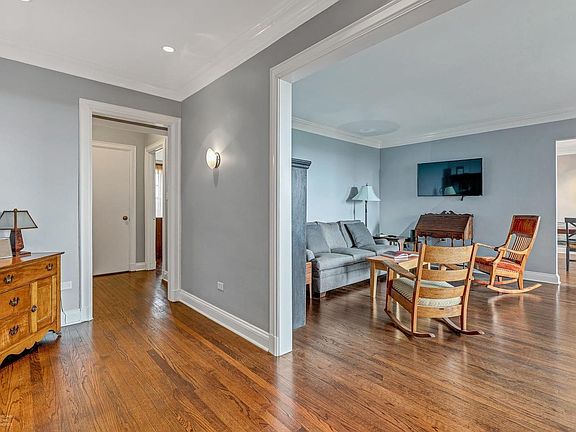 5th image of 5000 N Marine Dr #7C