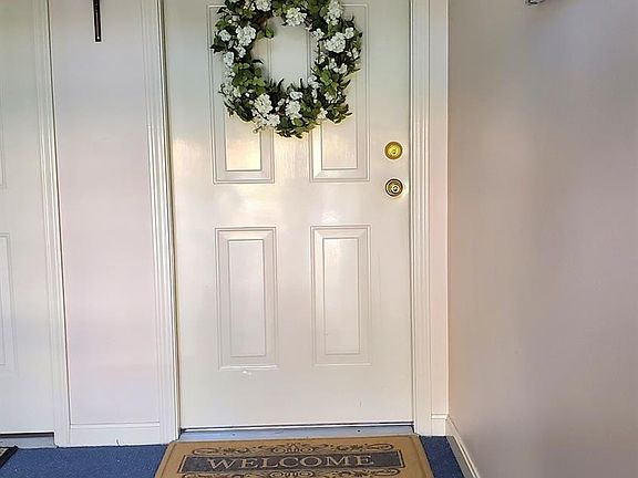 4th image of 153 Palisades Pointe #4