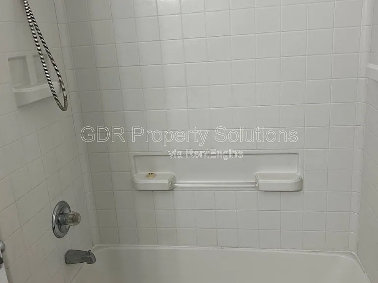 1116 Coal Ave SW #12 — Photo 14