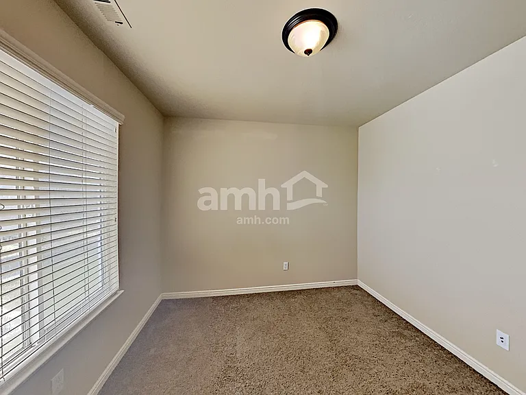4778 E Wilson Way — Photo 11