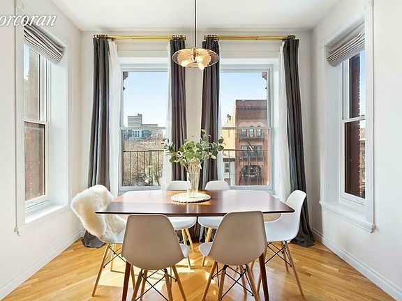 5th image of 461 Washington Ave APT 4