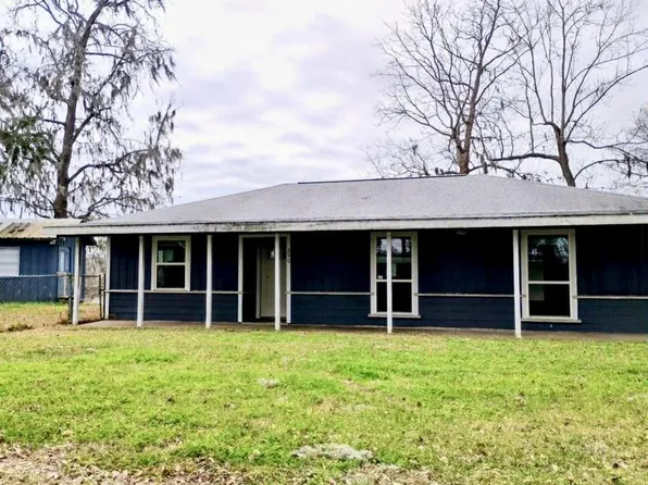 290 E Taylor Lake Cir, Livingston, TX 77351