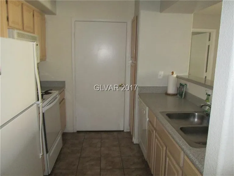 555 E Silverado Ranch Blvd #14 — Photo 3