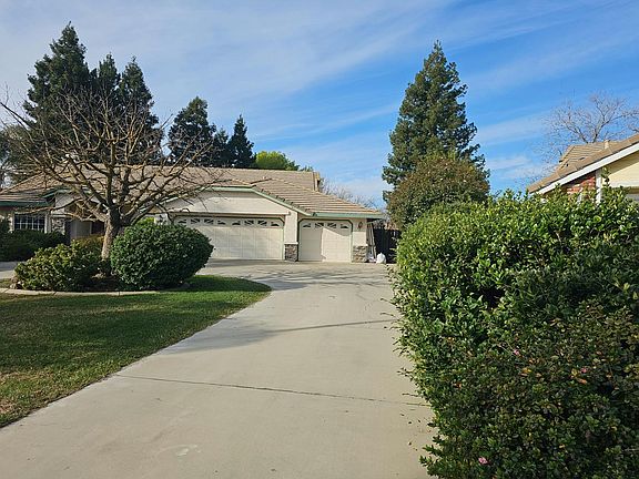 2nd image of 1420 Osprey Ct