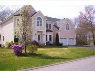 12 Playhouse Cir, Hampton, NH 03842