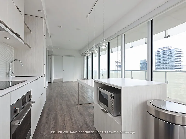197 Yonge St #3009 — Photo 9
