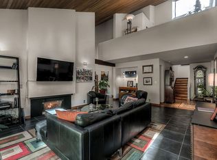 2424 Sahalee Dr W, Sammamish, WA 98074