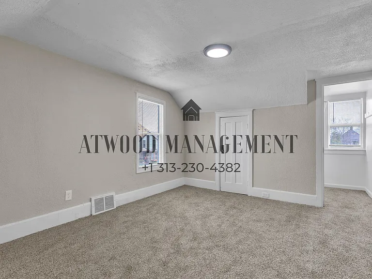 3475 Crane St — Photo 5