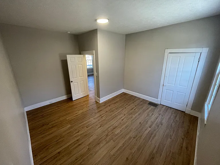 6313 Chandler St — Photo 5