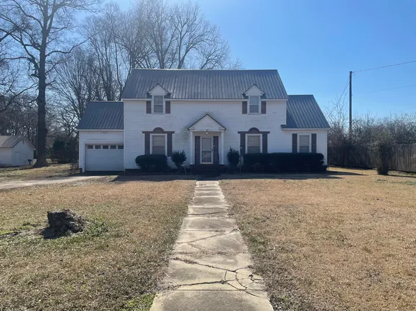 301 E Main St, Okolona, MS 38860