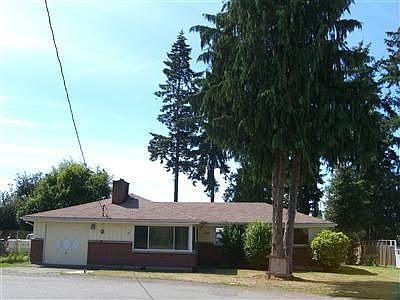 Front of home on dead end street