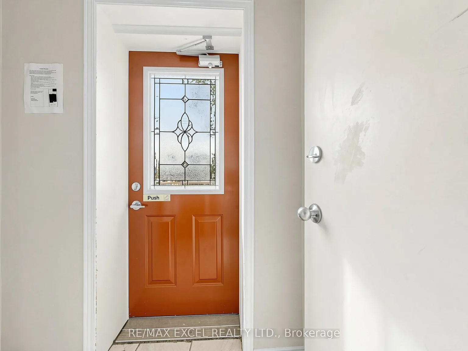 3 bed, $1,795 — Photo 2