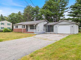 8 Elaine Dr, Brunswick, ME 04011