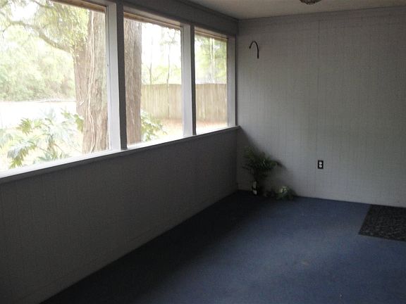 3rd image of 1020 NW 55th St
