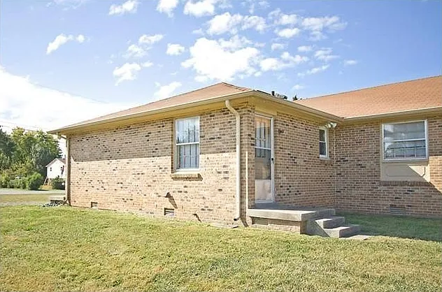 141 Airport Rd #C — Photo 7