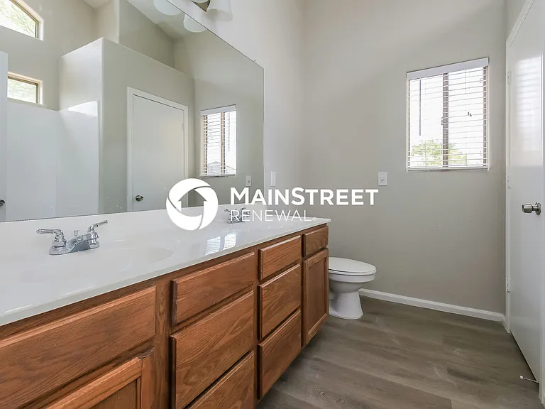 Main Bathroom