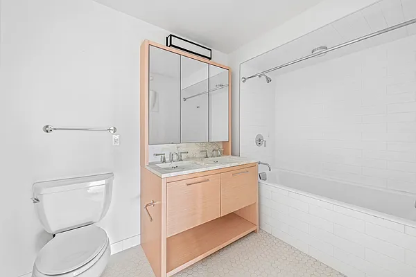 Rented by City Connections Realty | media 25