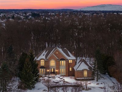 49474 Pine Ridge Ct, Plymouth, MI, 48170