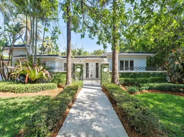 1037 Alfonso Ave, Coral Gables, FL 33146