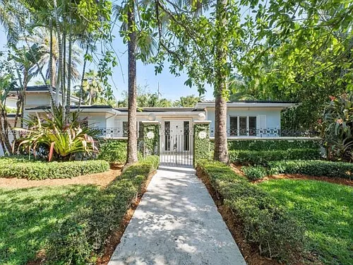 1037 Alfonso Ave Photo 1