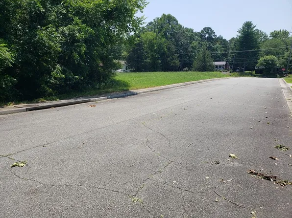 Parker Ave, South Boston, VA 24592