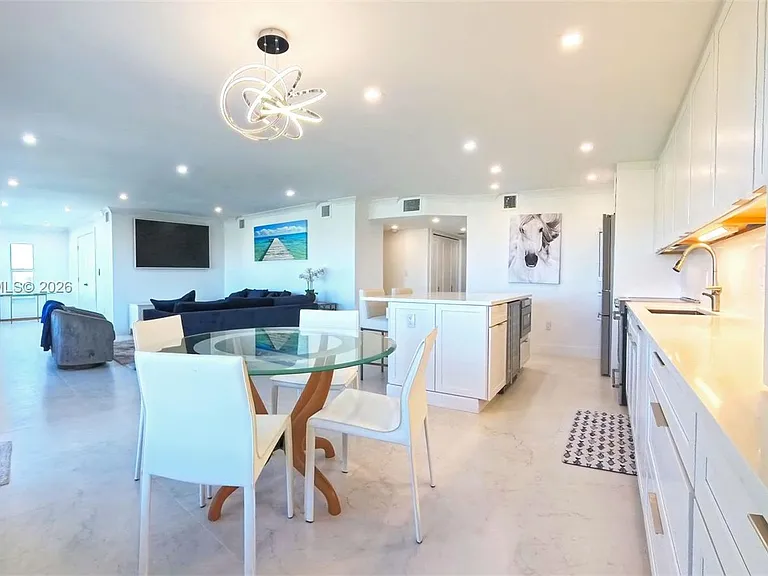 3000 E Sunrise Blvd #G — Photo 7